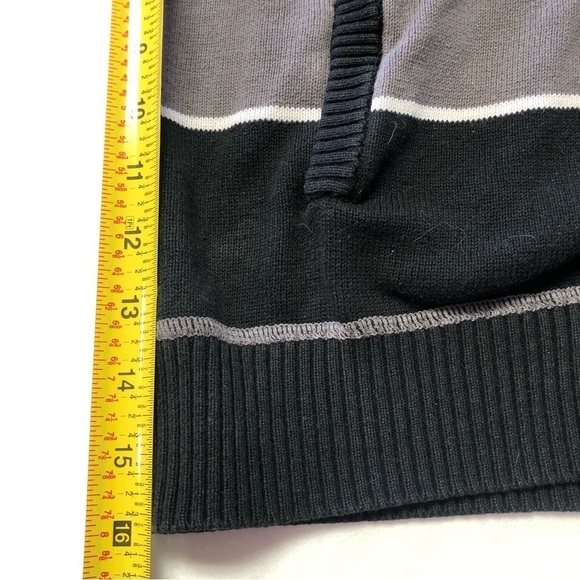 GUESS Grey & Black Long Sleeve Zip Up Striped Knit Cardigan Sweater Size Large - Picture 11 of 13